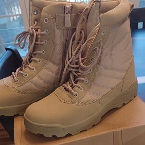 Brand New - Priced To Go!! Men's Beige Combat Boots